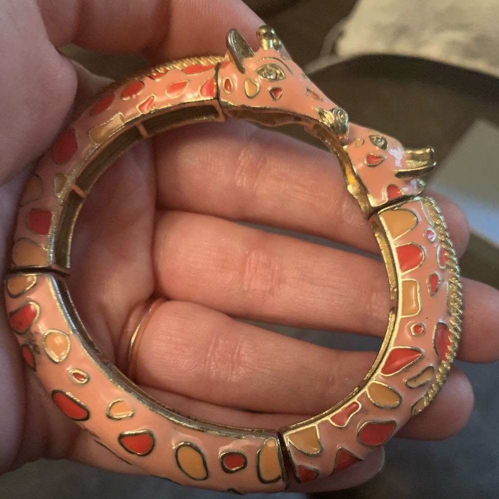 Unique giraffe bracelet